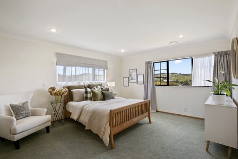 Photo of property in 145 Westchester Drive, Churton Park, Wellington, 6037