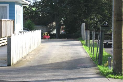 Photo of property in 2/78 Glen Road, Ranui, Auckland, 0612