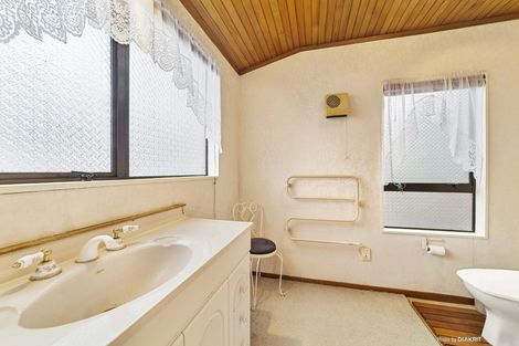 Photo of property in 41 Burbank Crescent, Churton Park, Wellington, 6037