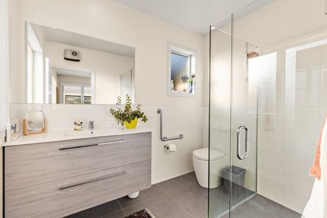 Photo of property in 4 Cascade Drive, Wanaka, 9305