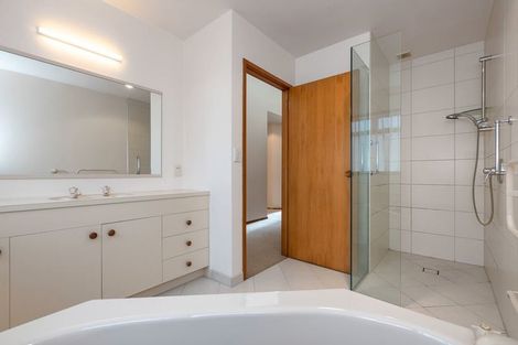 Photo of property in 7 Nickell Place, Orewa, 0931