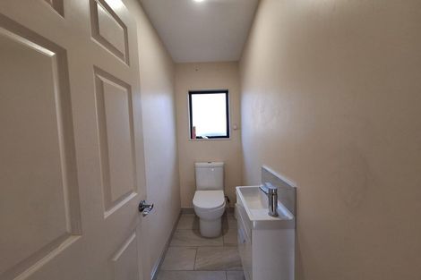 Photo of property in 58c Sunnyside Road, Sunnyvale, Auckland, 0612