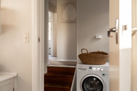 Photo of property in 2 Paparangi Crescent, Paparangi, Wellington, 6037