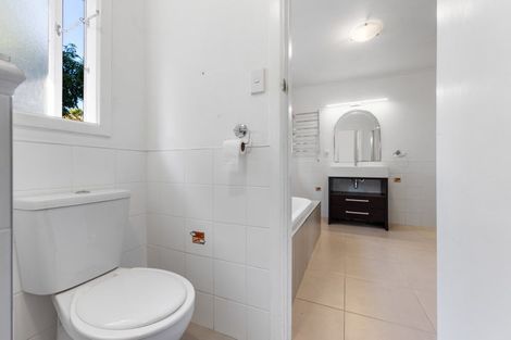 Photo of property in 114a Pioneer Road, Moturoa, New Plymouth, 4310