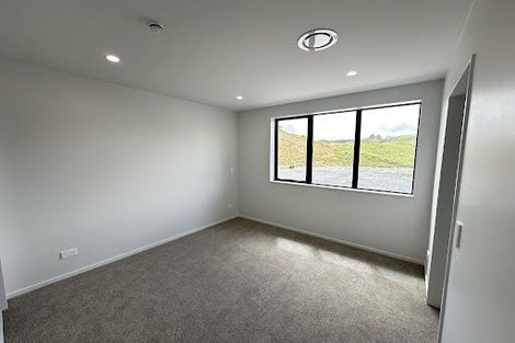 Photo of property in 50 Oakum Road, Whitby, 5024