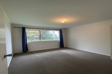 Photo of property in 28 Hinton Place, Weymouth, Auckland, 2103