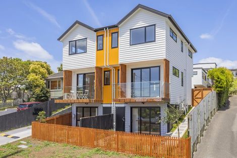 Photo of property in 10 Alexander Avenue, Torbay, Auckland, 0630