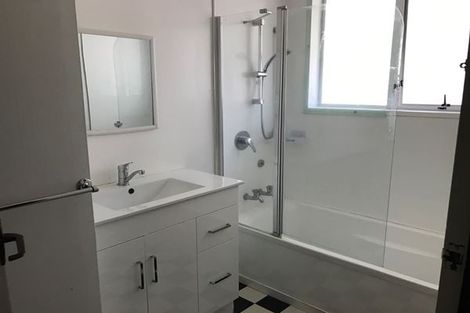 Photo of property in 1/45 Chipping Lane, Redwood, Christchurch, 8051
