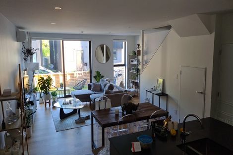 Photo of property in 22 Rua Kai Way, Brooklyn, Wellington, 6021