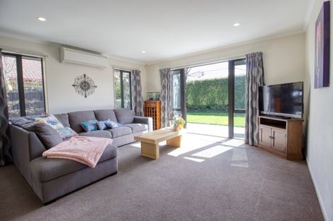 Photo of property in 19 Garforth Green, Halswell, Christchurch, 8025