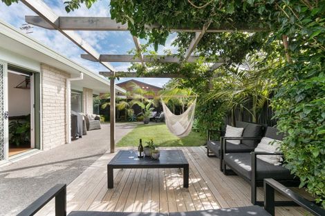 Photo of property in 557 Maunganui Road, Mount Maunganui, 3116