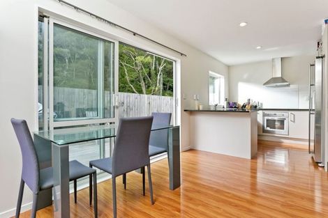 Photo of property in 74a Eskdale Road, Birkdale, Auckland, 0626