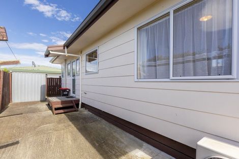 Photo of property in 2/15 Bedford Road, Marewa, Napier, 4110