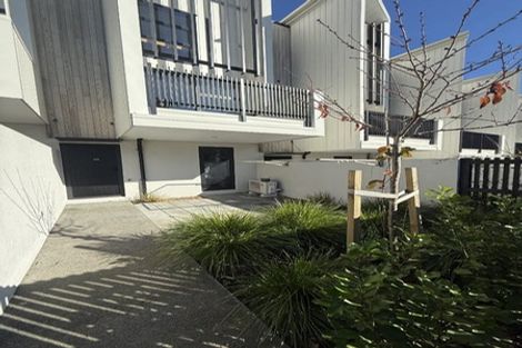 Photo of property in 5/5 Dellwood Avenue, Henderson, Auckland, 0612