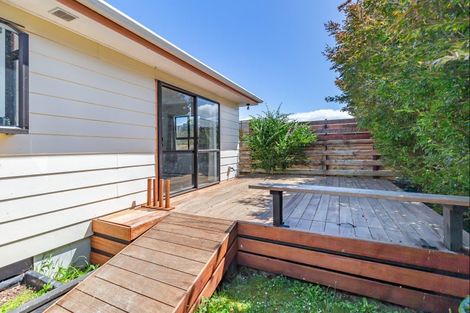 Photo of property in 17a Freyberg Street, Levin, 5510