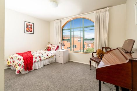 Photo of property in Mt Carmel Mews, 11/9 Arawa Road, Hataitai, Wellington, 6021