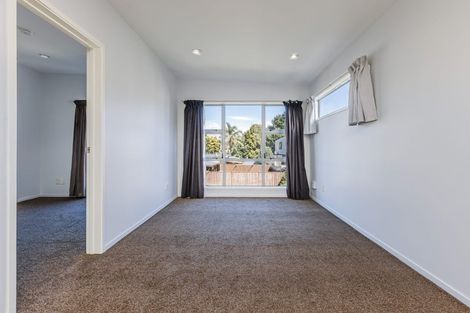 Photo of property in 3/33 Kenderdine Road, Papatoetoe, Auckland, 2025