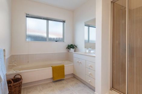 Photo of property in 437a Oceanbeach Road, Mount Maunganui, 3116