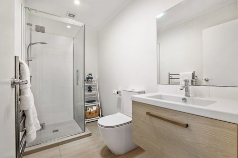 Photo of property in 18 Saltmarsh Road, Hobsonville, Auckland, 0616