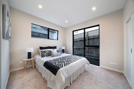 Photo of property in 86a Kervil Avenue, Te Atatu Peninsula, Auckland, 0610