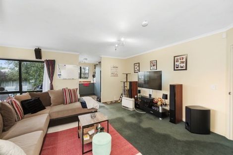 Photo of property in 19 Farnborough Drive, Nawton, Hamilton, 3200