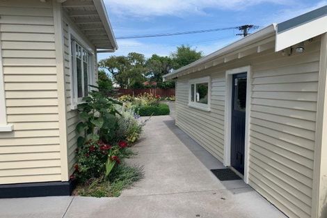 Photo of property in 58 Searells Road, Strowan, Christchurch, 8052