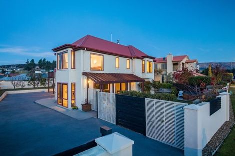 Photo of property in 71 Kings Drive, Wanaka, 9305