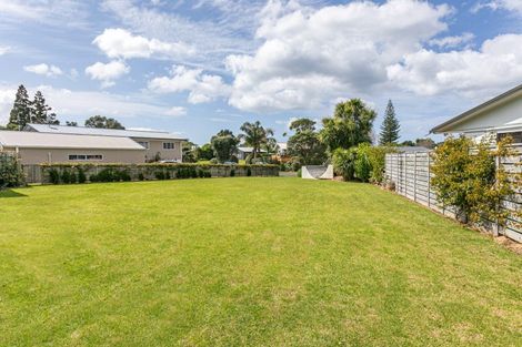 Photo of property in 30 Mako Avenue, Whiritoa, Whangamata, 3691