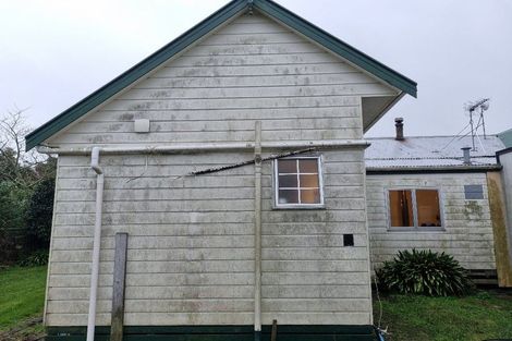 Photo of property in 27 Parrs Road, Hurworth, New Plymouth, 4371