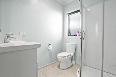 Photo of property in 30a Grove Road, Papakura, 2110