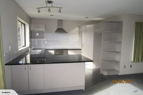 Photo of property in 27a Don Buck Road, Massey, Auckland, 0614