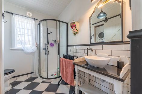 Photo of property in 17 Beach Street, Waikouaiti, 9510