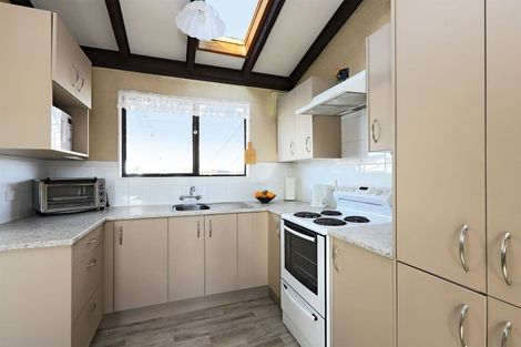 Photo of property in 27 Donegal Crescent, Tamatea, Napier, 4112