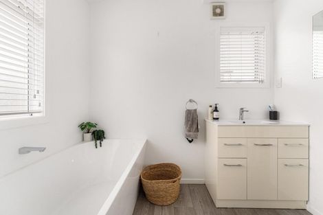 Photo of property in 1188b Papamoa Beach Road, Papamoa Beach, Papamoa, 3118