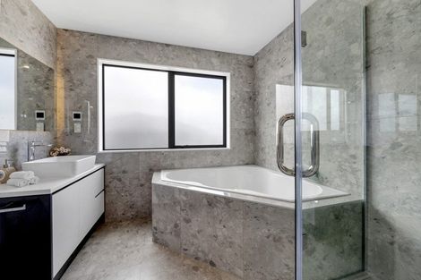 Photo of property in 4 Knockanara Drive, Flat Bush, Auckland, 2019