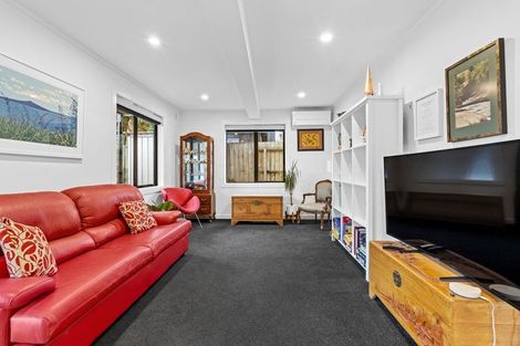 Photo of property in 48 Gulf View Road, Murrays Bay, Auckland, 0630