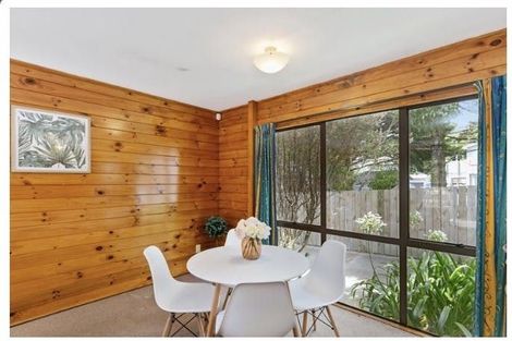 Photo of property in 94a Newlands Road, Newlands, Wellington, 6037