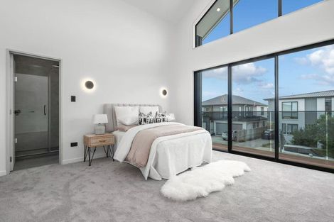 Photo of property in 1 Treloar Crescent, Hobsonville, Auckland, 0616