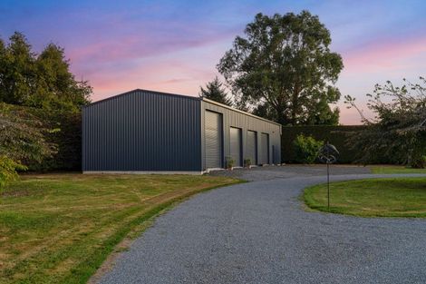 Photo of property in 27 Pohutukawa Drive, Levin, 5571