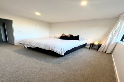 Photo of property in 37 Rua Kai Way, Brooklyn, Wellington, 6021