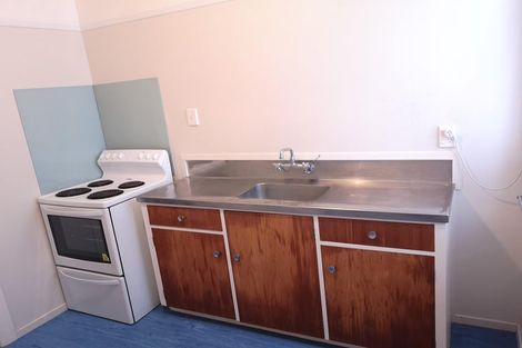 Photo of property in 4/9-9a Howard Street, Mount Cook, Wellington, 6021