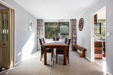 Photo of property in 28 Solander Place, Whitby, Porirua, 5024