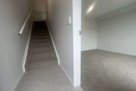 Photo of property in 2 Mikoikoi Crescent, Mangere Bridge, Auckland, 2022