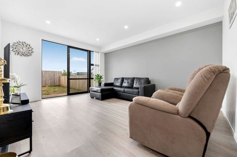Photo of property in 36 Karoro Road, Flat Bush, Auckland, 2019