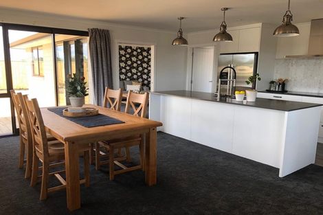 Photo of property in 1 Orawahi Road, Glenbrook, 2681