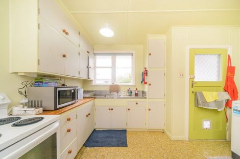 Photo of property in 76 Ferguson Street, Awapuni, Palmerston North, 4412