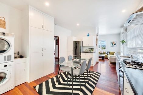 Photo of property in 19 Porter Crescent, Helensville, 0800