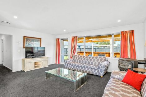Photo of property in 10a Branksome Place, Parklands, Christchurch, 8083