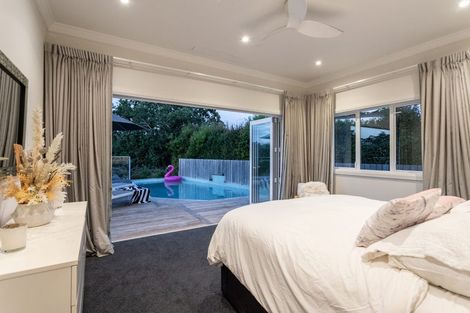 Photo of property in 43 Kent Terrace, Riverhead, 0820