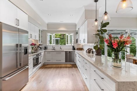 Photo of property in 47 Waipuia Place, Greenhithe, Auckland, 0632